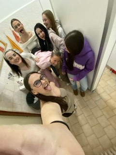 Přítel 5